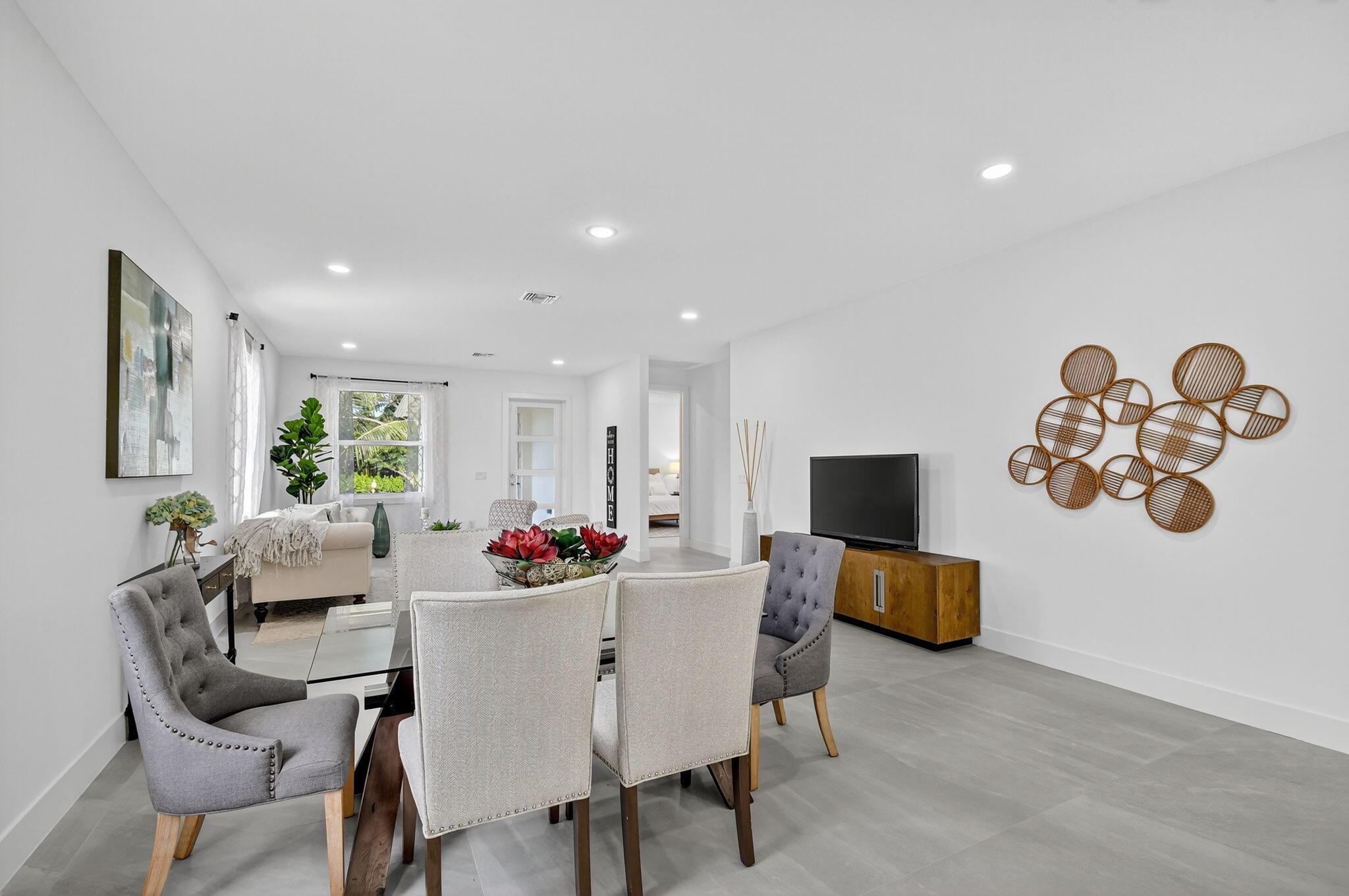 601 N Loxahatchee Dr Jupiter, FL 33458