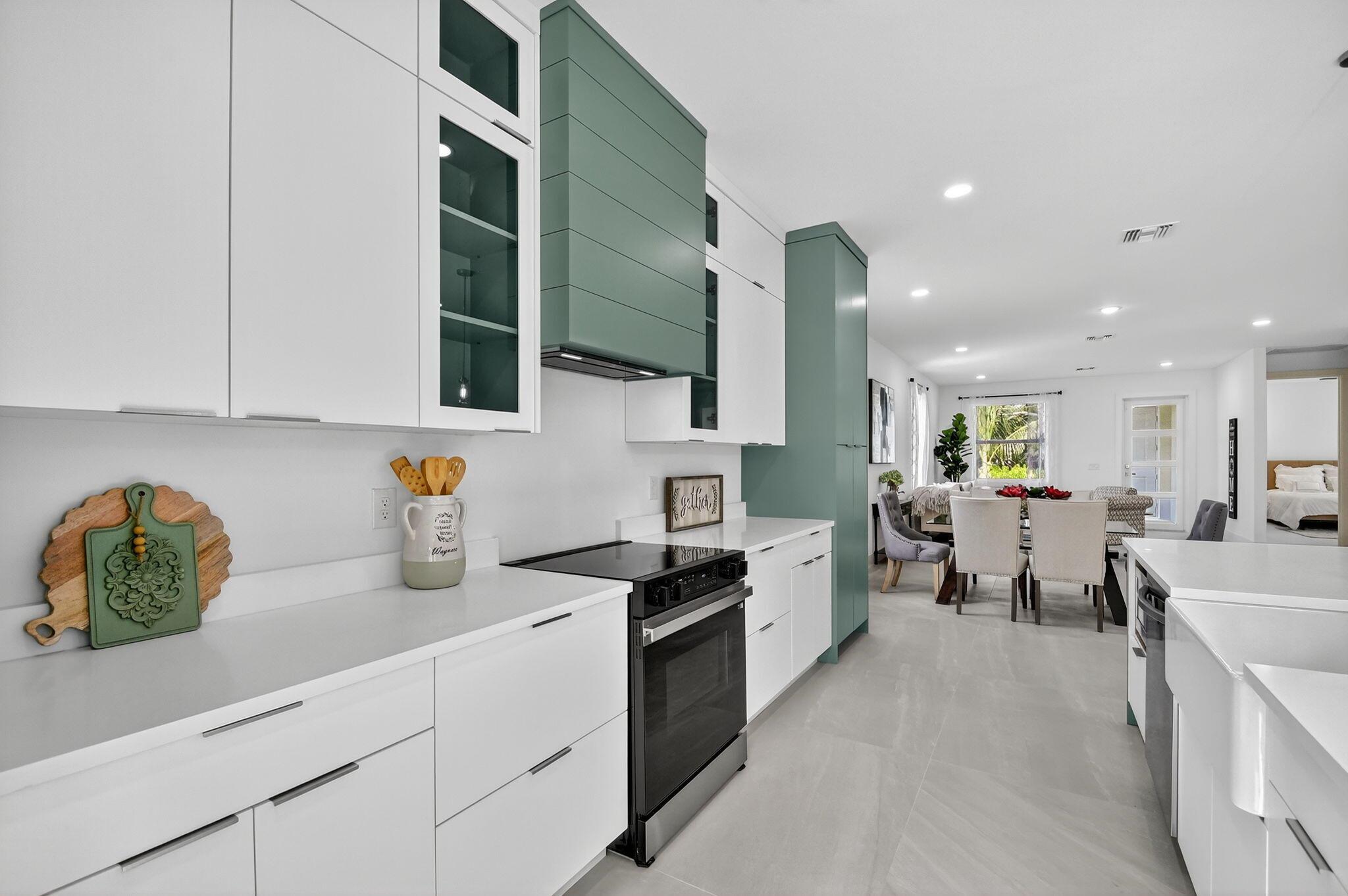 601 N Loxahatchee Dr Jupiter, FL 33458