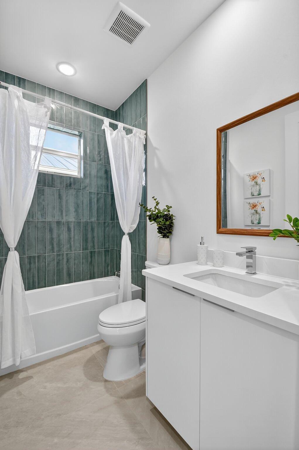 601 N Loxahatchee Dr Jupiter, FL 33458