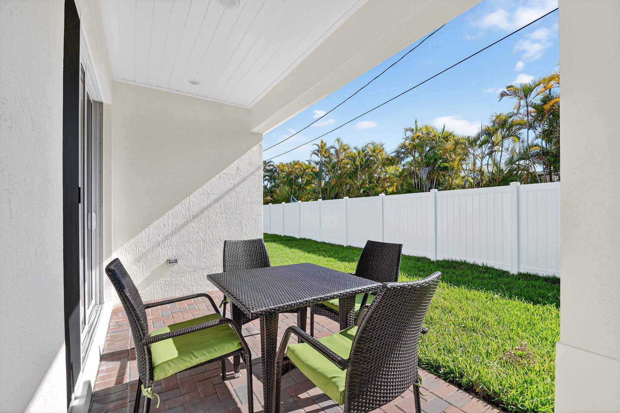 601 N Loxahatchee Dr Jupiter, FL 33458