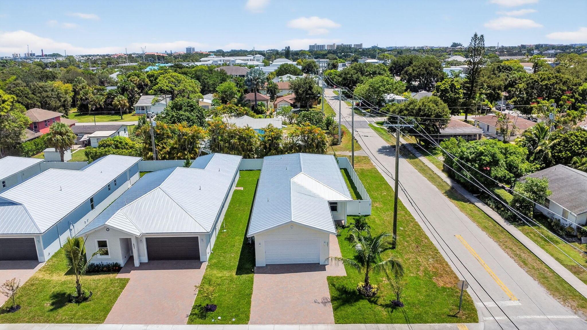 601 N Loxahatchee Dr Jupiter, FL 33458