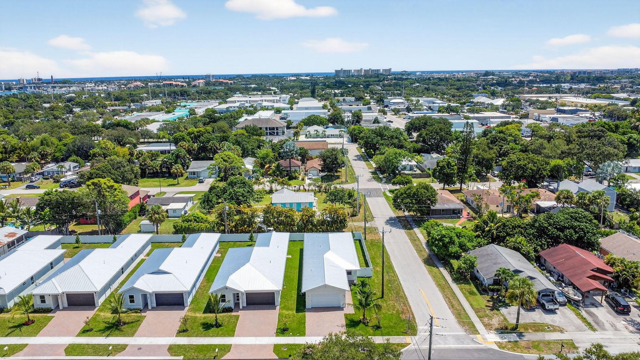 601 N Loxahatchee Dr Jupiter, FL 33458