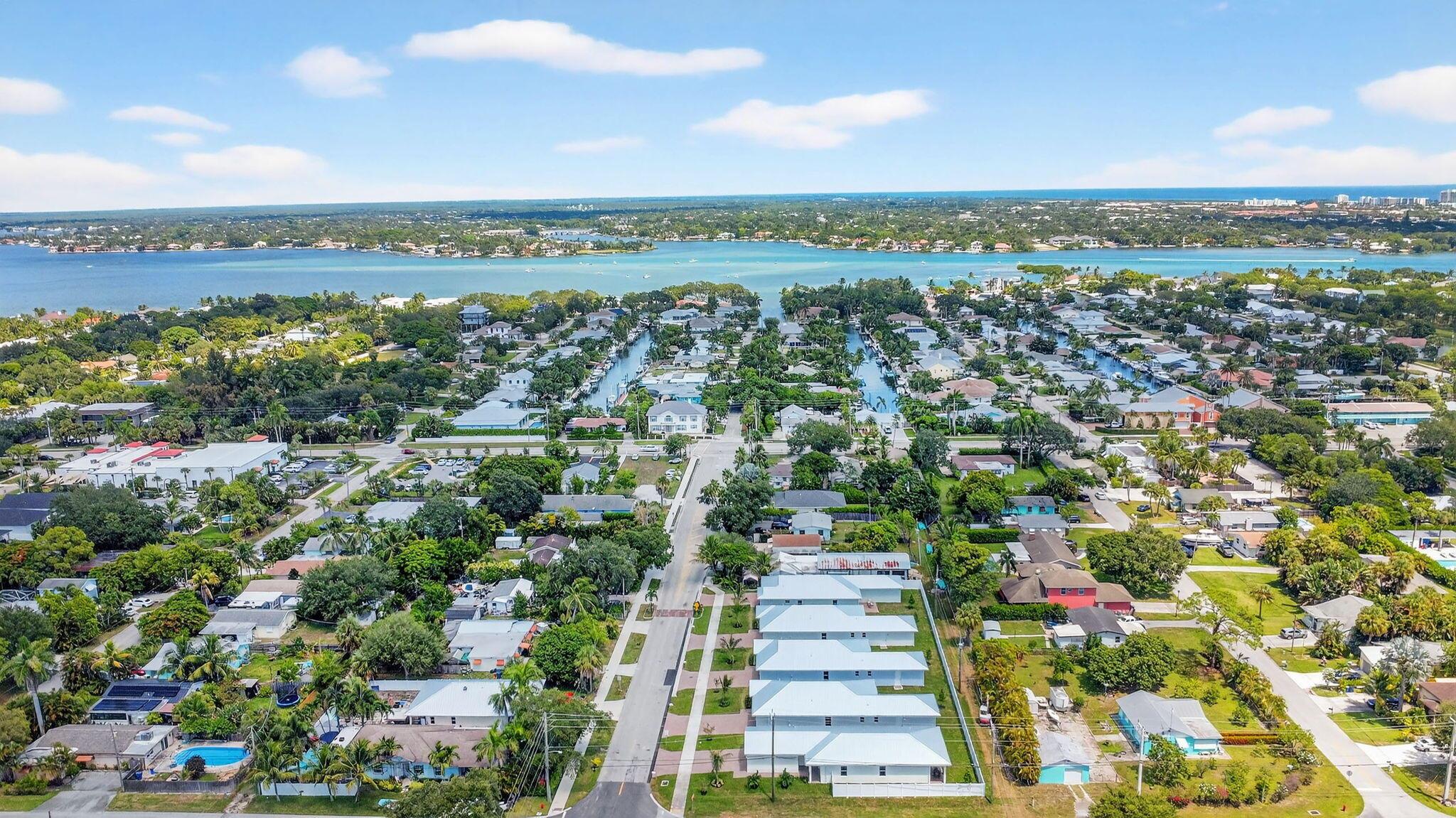 601 N Loxahatchee Dr Jupiter, FL 33458