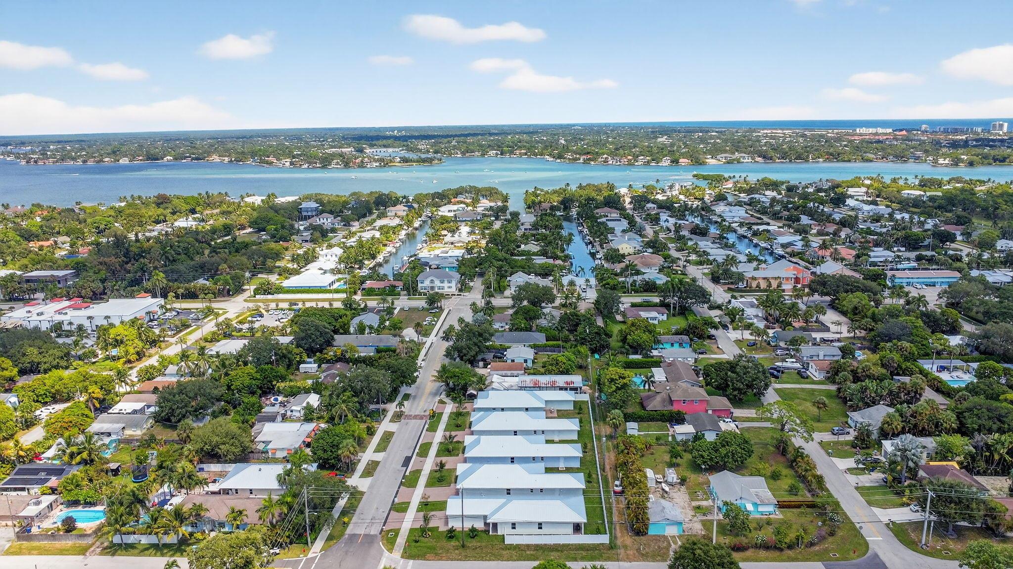 601 N Loxahatchee Dr Jupiter, FL 33458