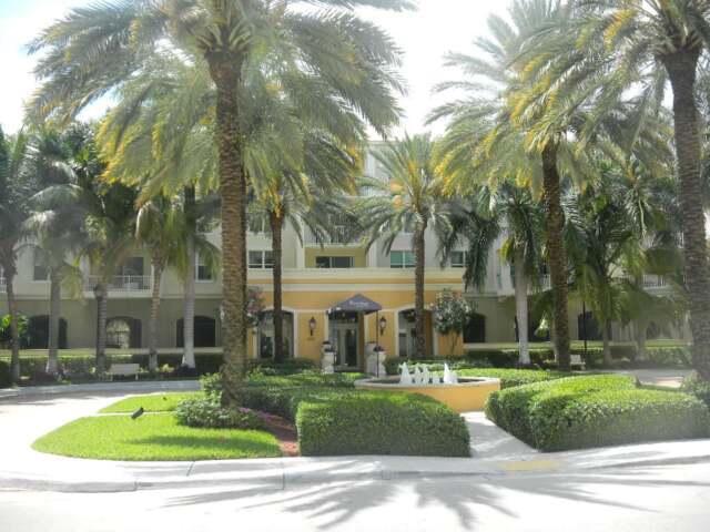 802 W Windward Way #211