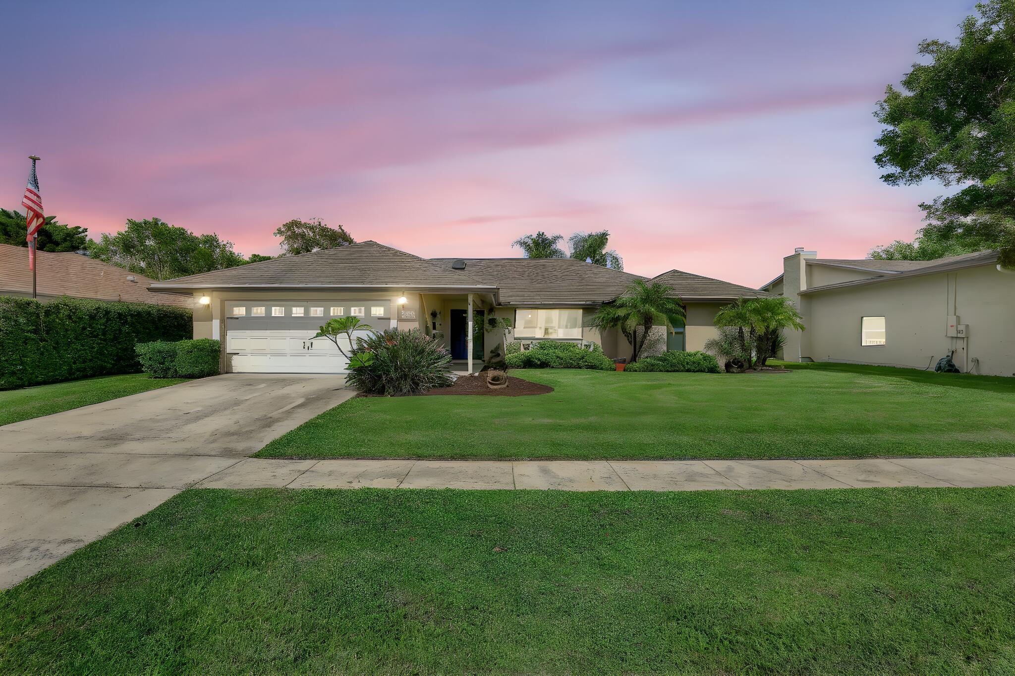13631 Barberry Dr