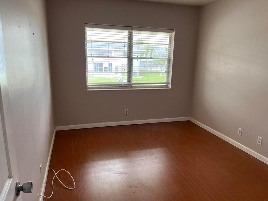 114 Salisbury #E
