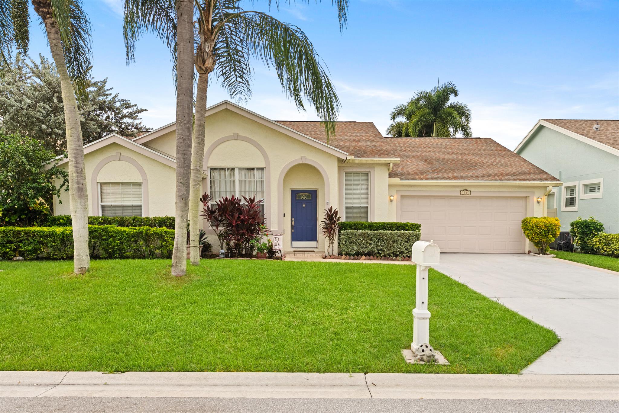 1134 Aviary Rd