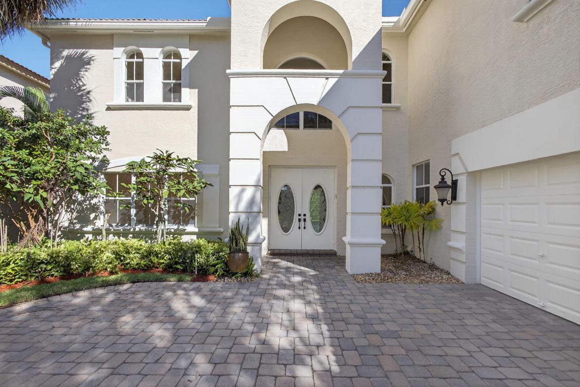 103 Villa Nueva Palm Beach Gardens, FL 33418