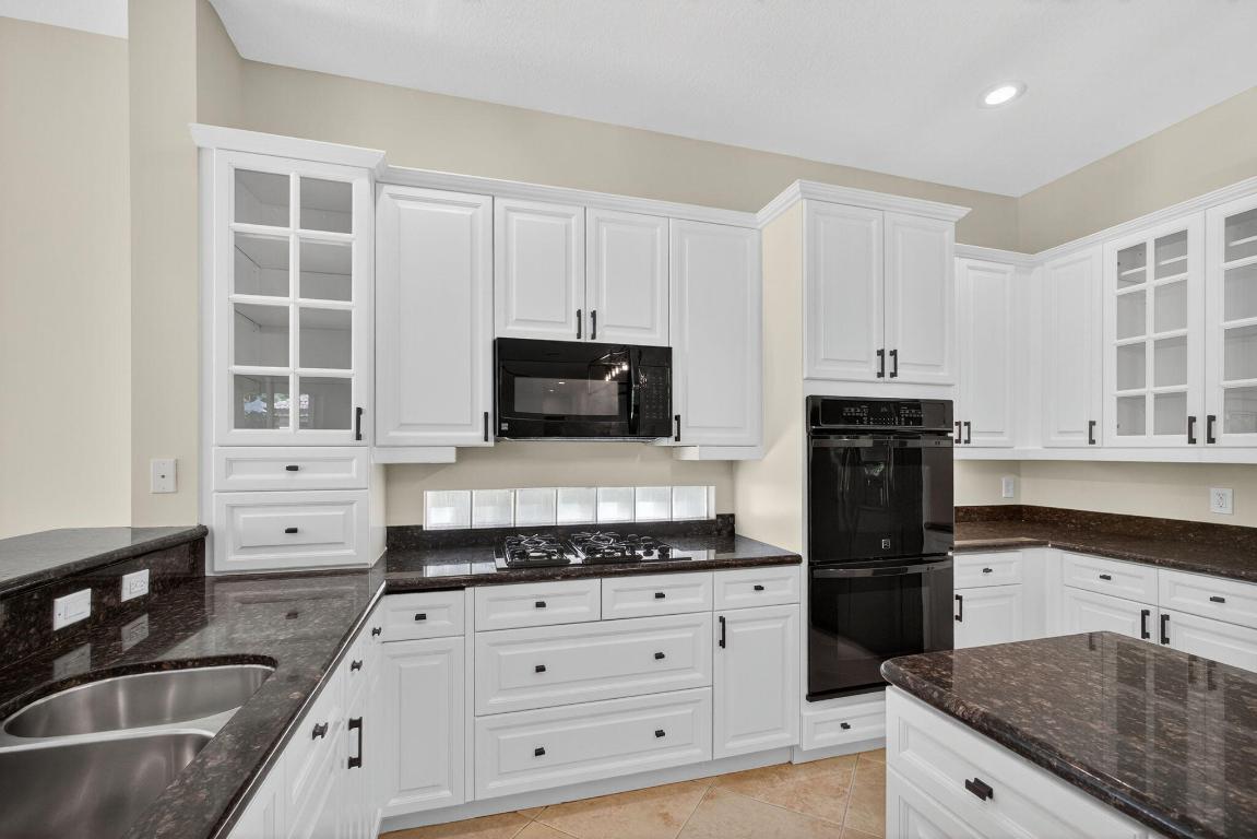 103 Villa Nueva Palm Beach Gardens, FL 33418