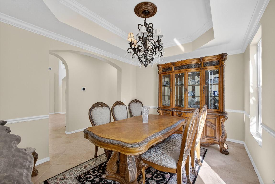 103 Villa Nueva Palm Beach Gardens, FL 33418