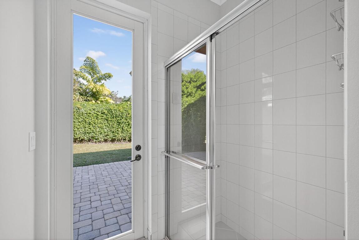 103 Villa Nueva Palm Beach Gardens, FL 33418