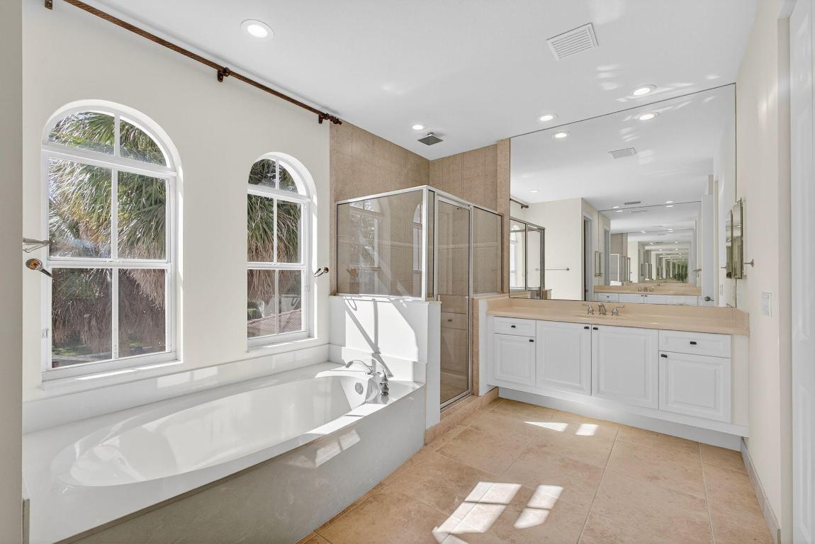 103 Villa Nueva Palm Beach Gardens, FL 33418