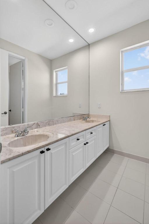 103 Villa Nueva Palm Beach Gardens, FL 33418