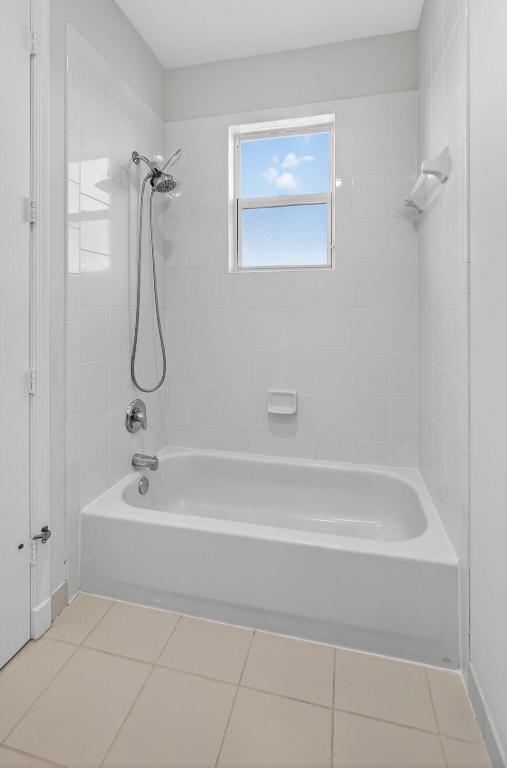 103 Villa Nueva Palm Beach Gardens, FL 33418