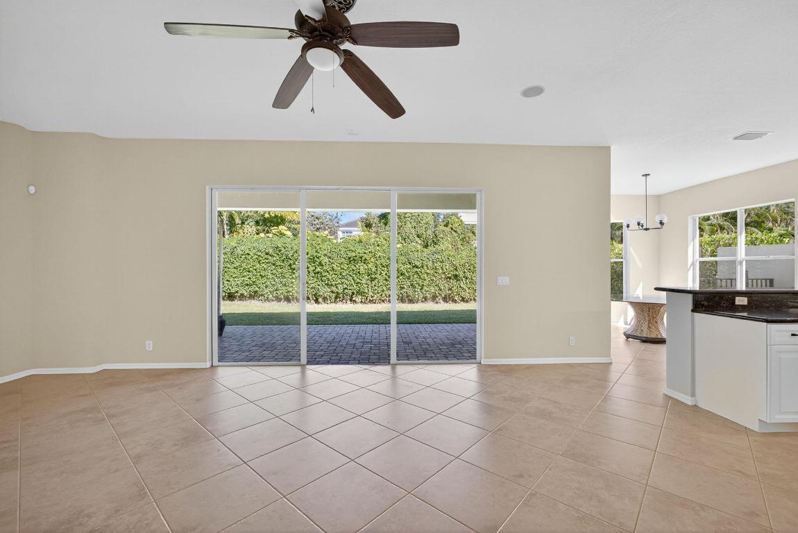 103 Villa Nueva Palm Beach Gardens, FL 33418
