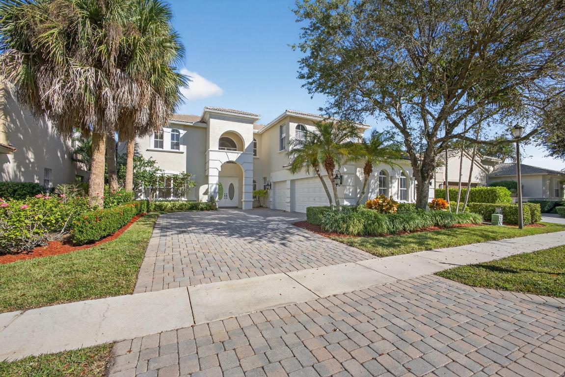 103 Villa Nueva Palm Beach Gardens, FL 33418