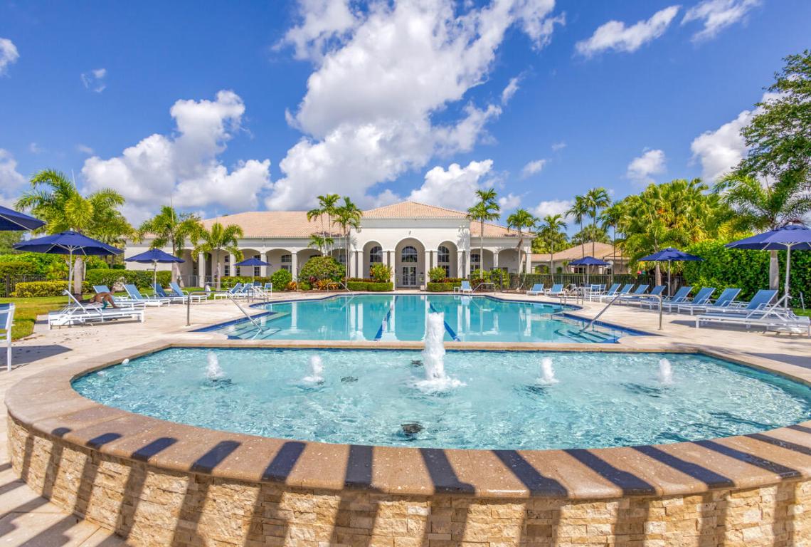 103 Villa Nueva Palm Beach Gardens, FL 33418