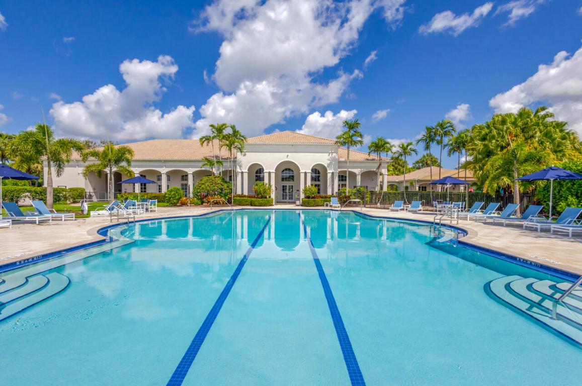 103 Villa Nueva Palm Beach Gardens, FL 33418