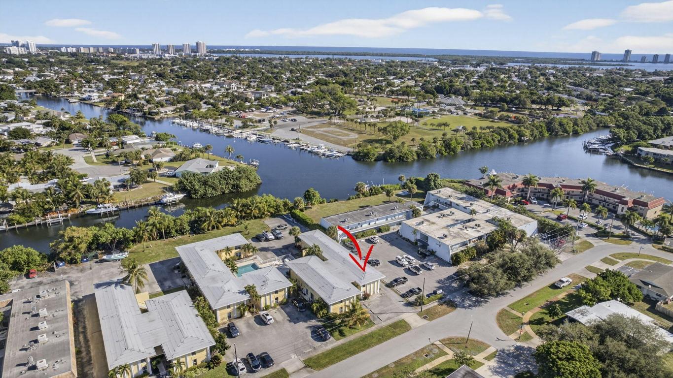 727 Hummingbird Way #6 North Palm Beach, FL 33408