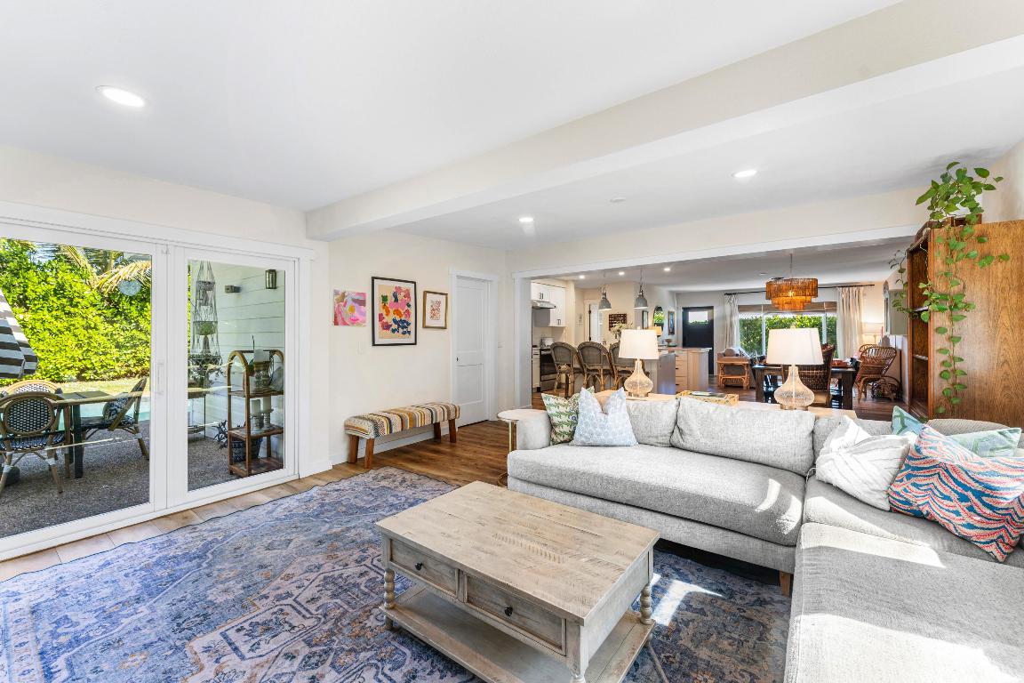 514 N Dover Rd Tequesta, FL 33469