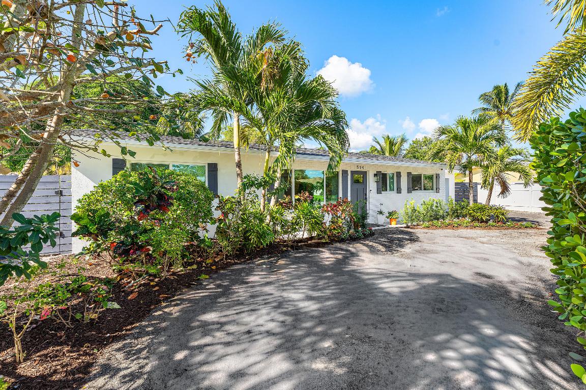 514 N Dover Rd Tequesta, FL 33469