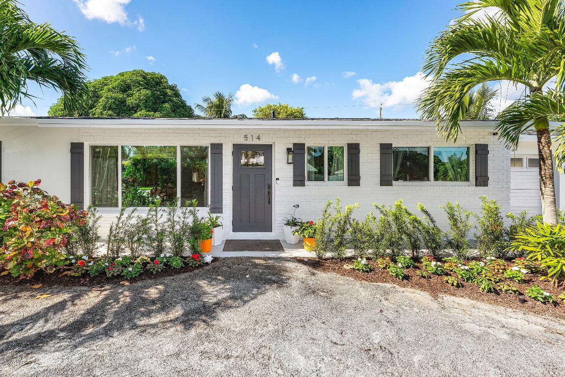 514 N Dover Rd Tequesta, FL 33469
