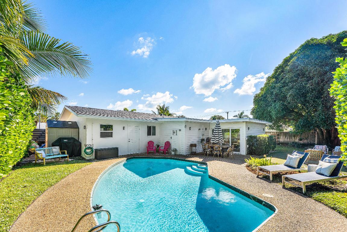 514 N Dover Rd Tequesta, FL 33469