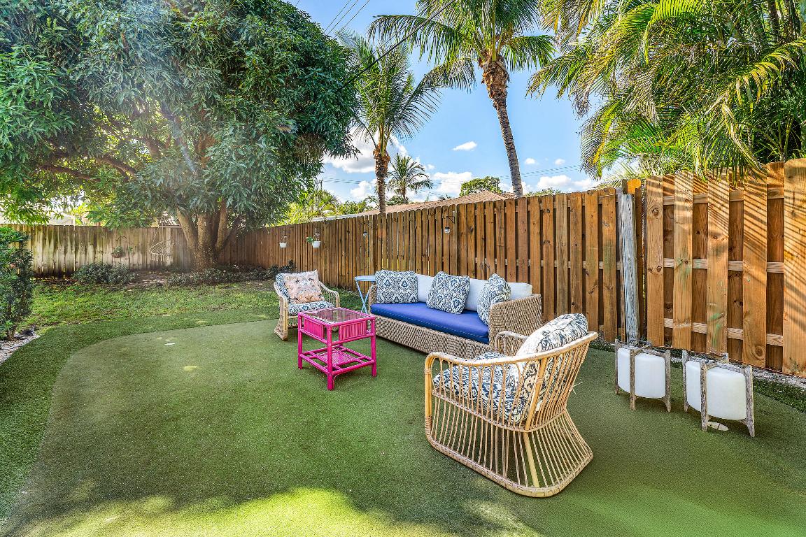 514 N Dover Rd Tequesta, FL 33469