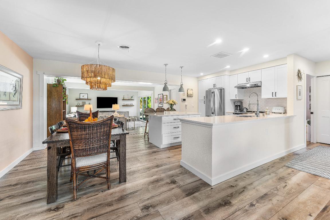 514 N Dover Rd Tequesta, FL 33469