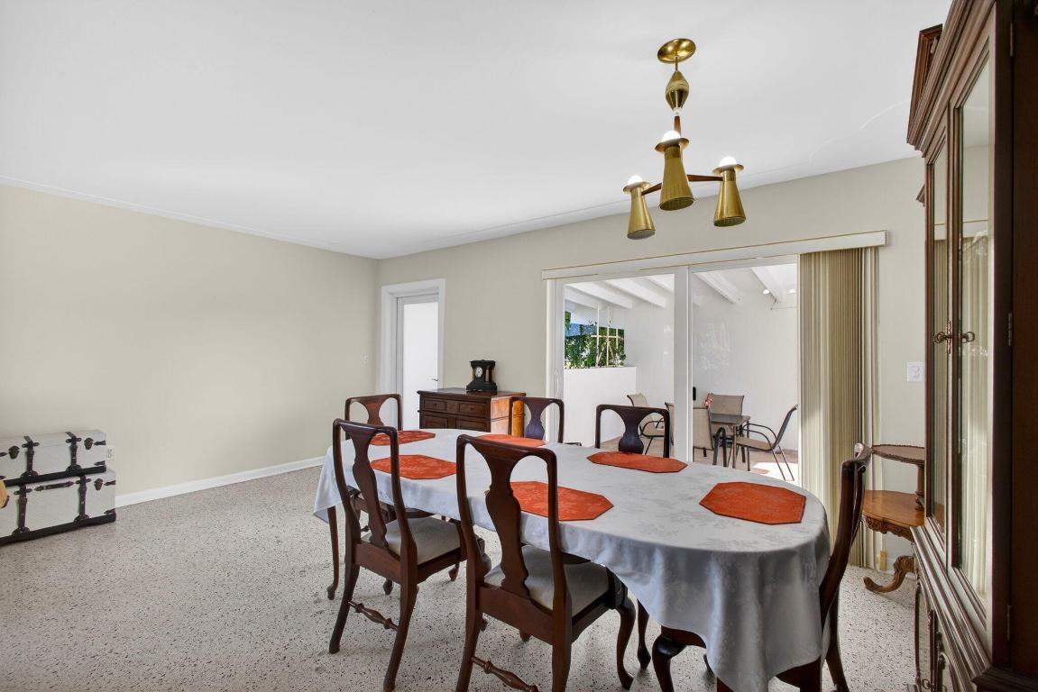 726 Flamingo Way North Palm Beach, FL 33408