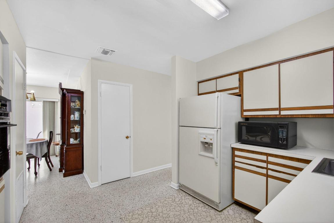 726 Flamingo Way North Palm Beach, FL 33408