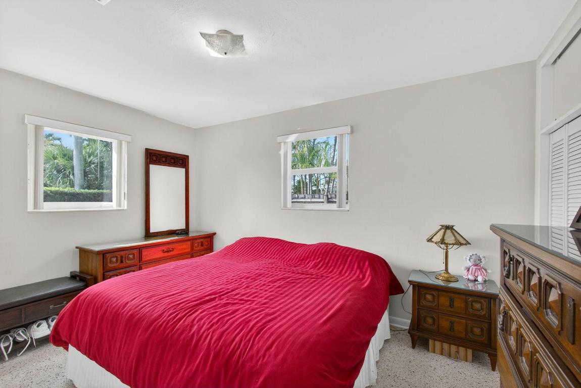 726 Flamingo Way North Palm Beach, FL 33408