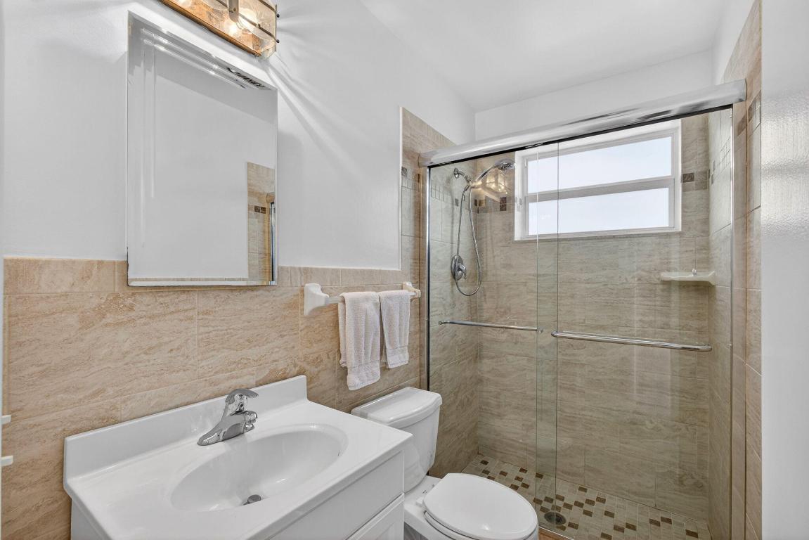 726 Flamingo Way North Palm Beach, FL 33408