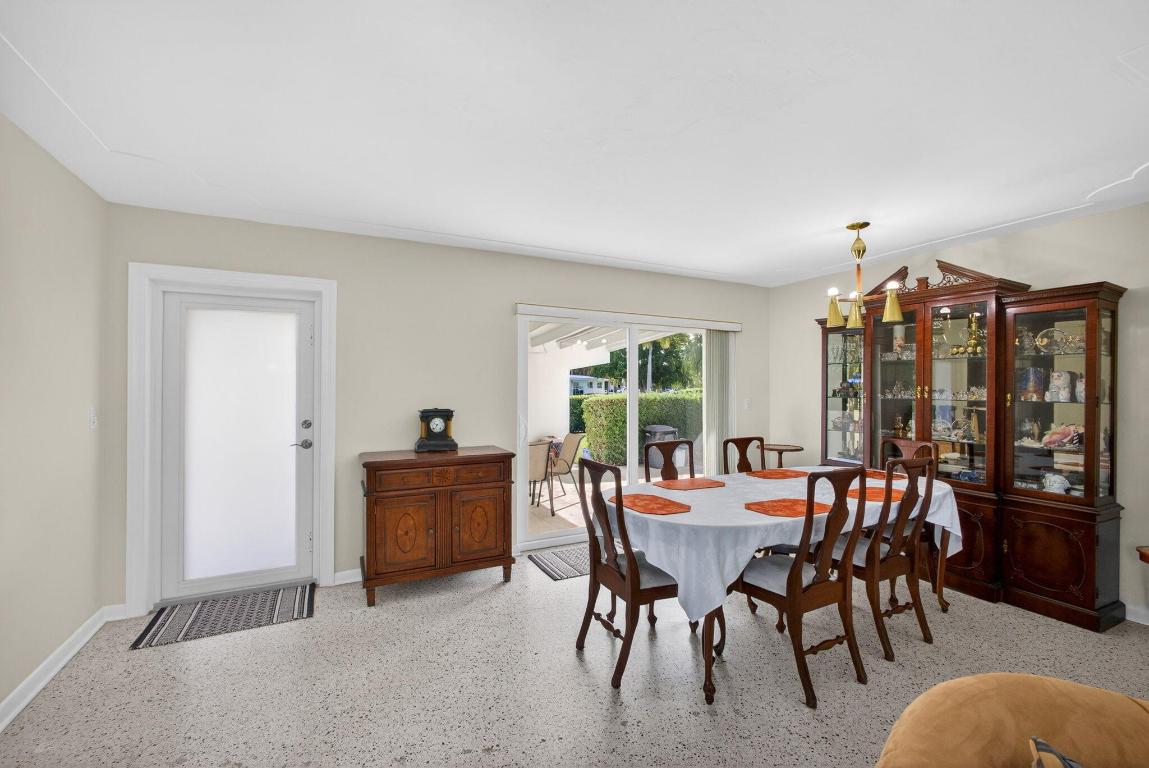 726 Flamingo Way North Palm Beach, FL 33408