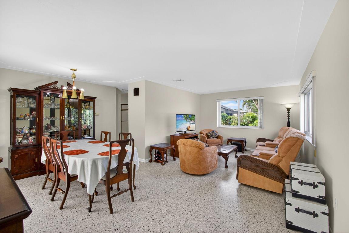 726 Flamingo Way North Palm Beach, FL 33408