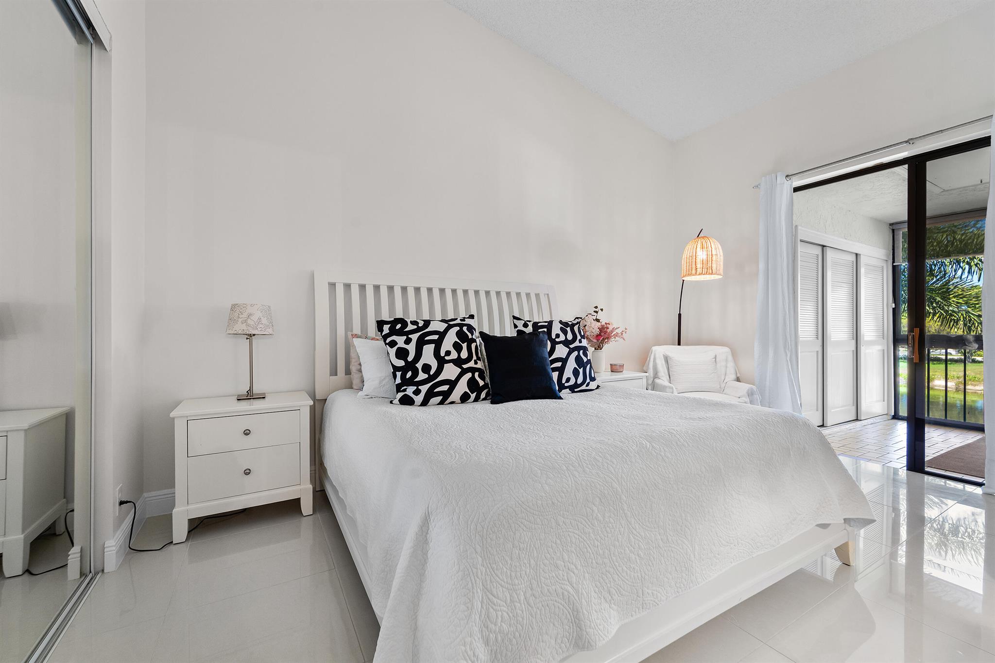 5415 Verona Dr #O Boynton Beach, FL 33437