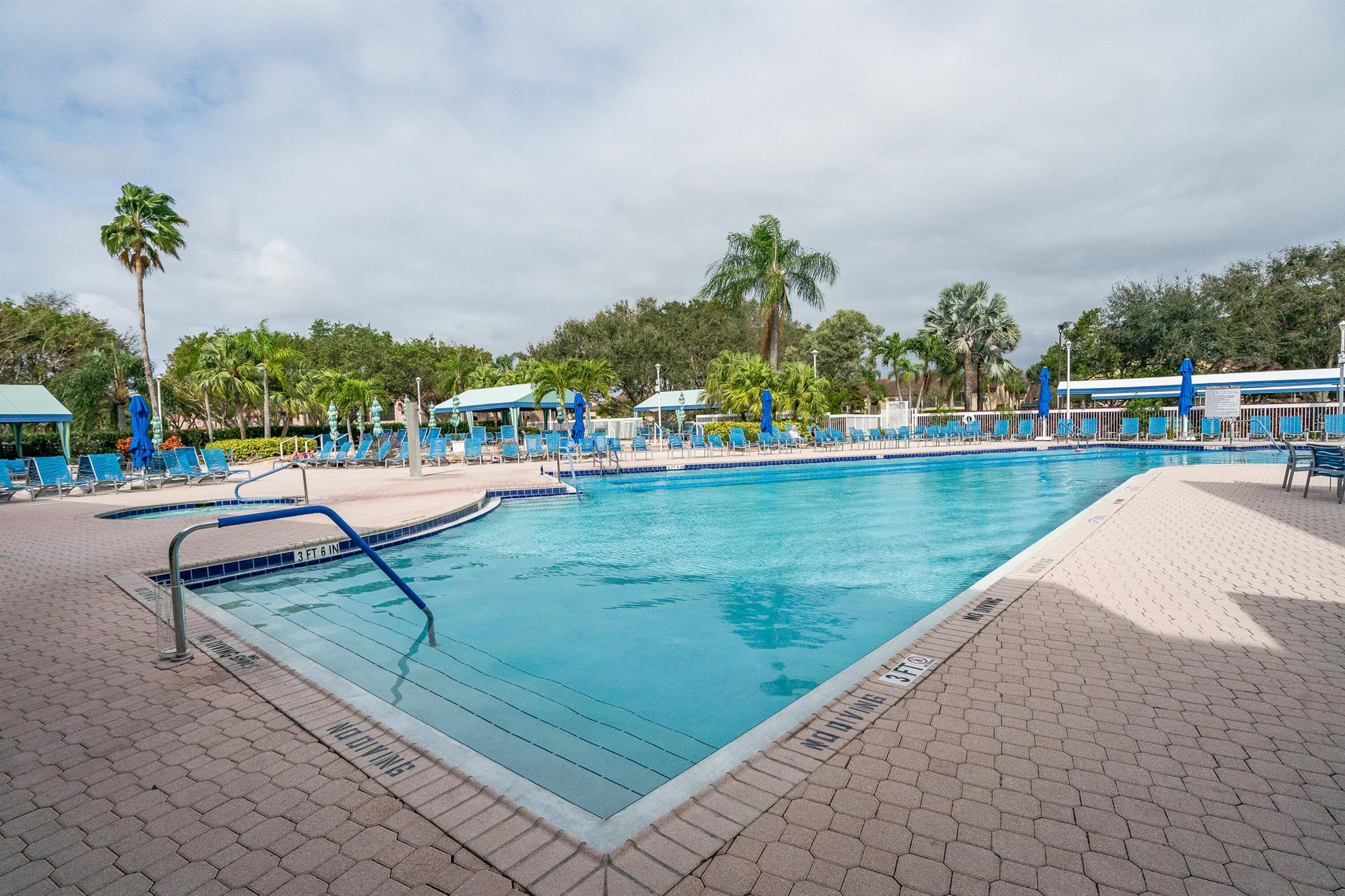 5415 Verona Dr #O Boynton Beach, FL 33437