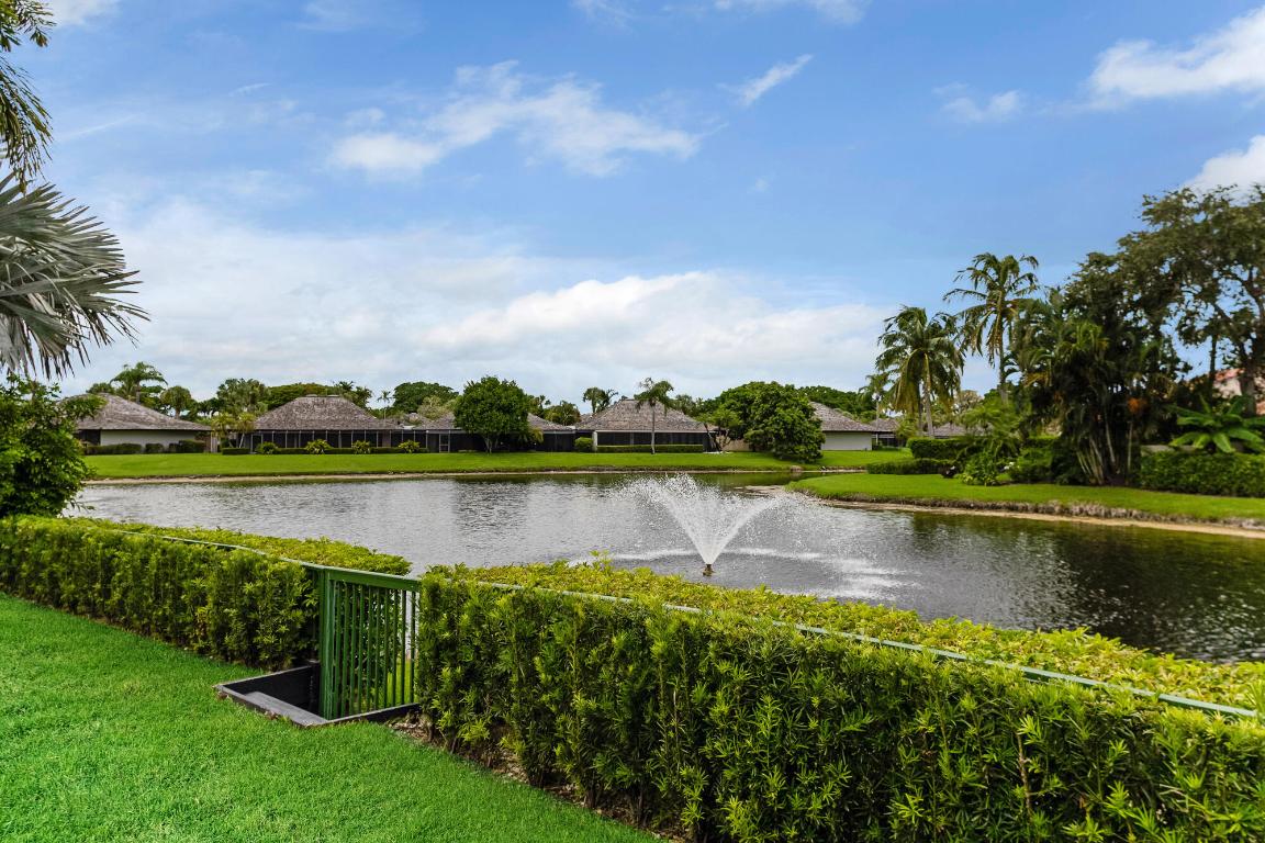 2291 Las Casitas Dr Wellington, FL 33414