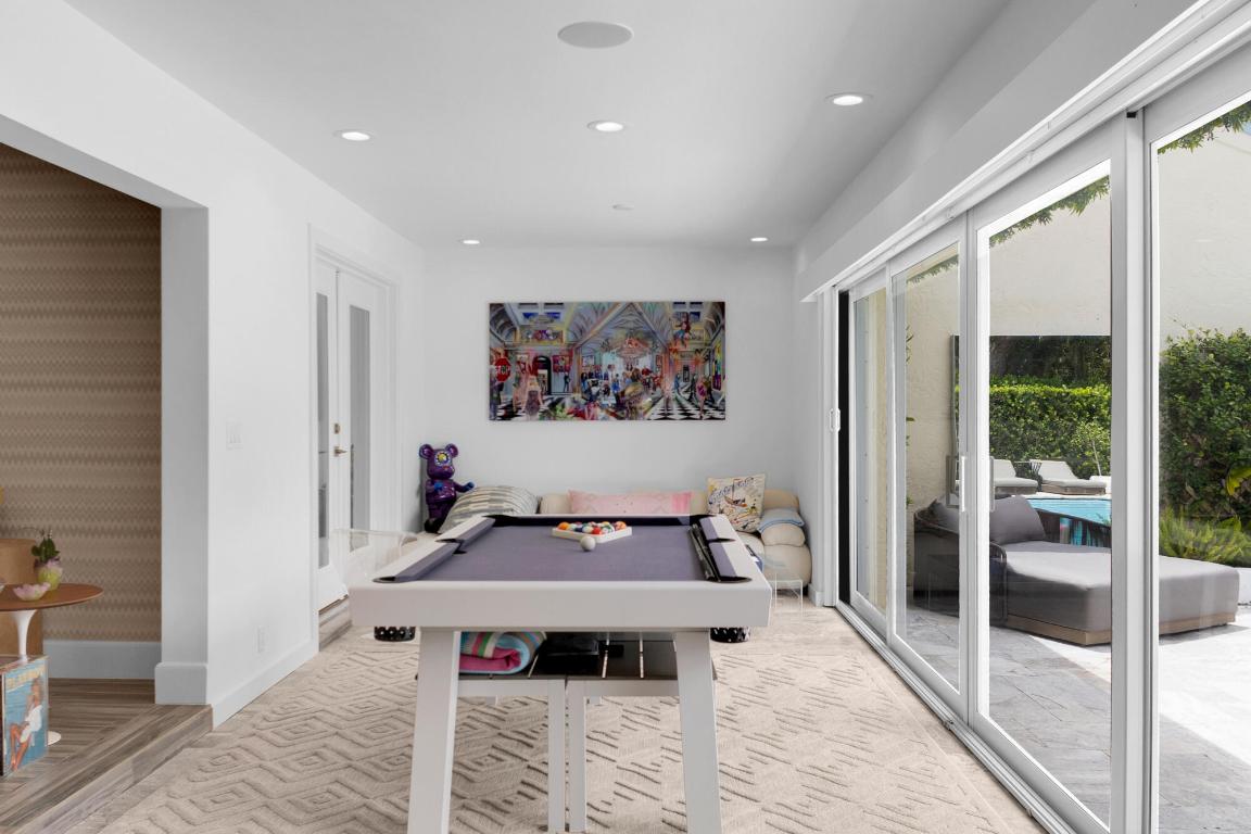 2291 Las Casitas Dr Wellington, FL 33414