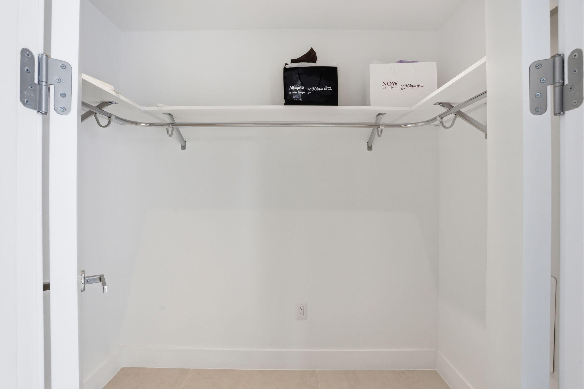 407 N Riverside #205 Pompano Beach, FL 33062