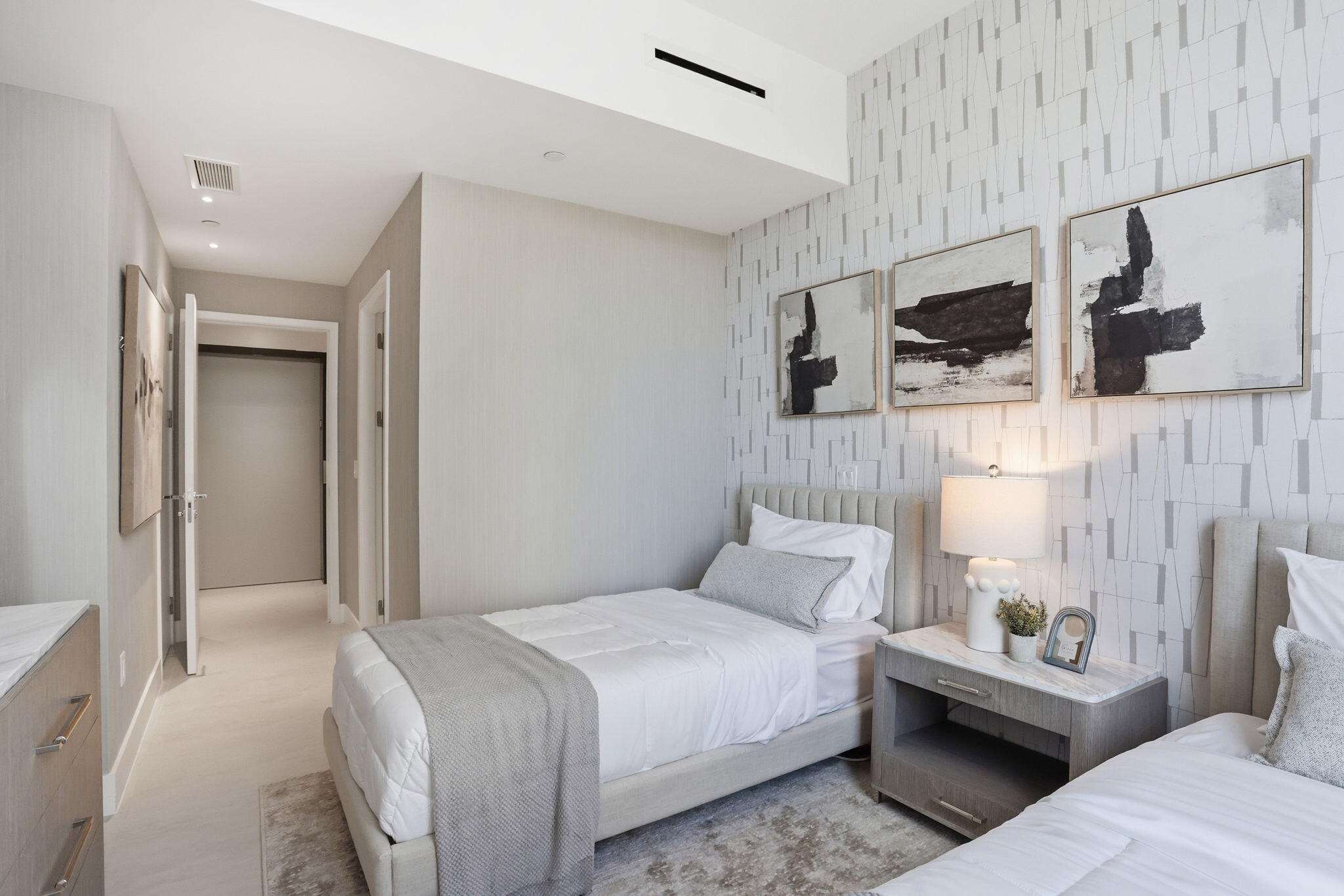 407 N Riverside #205 Pompano Beach, FL 33062