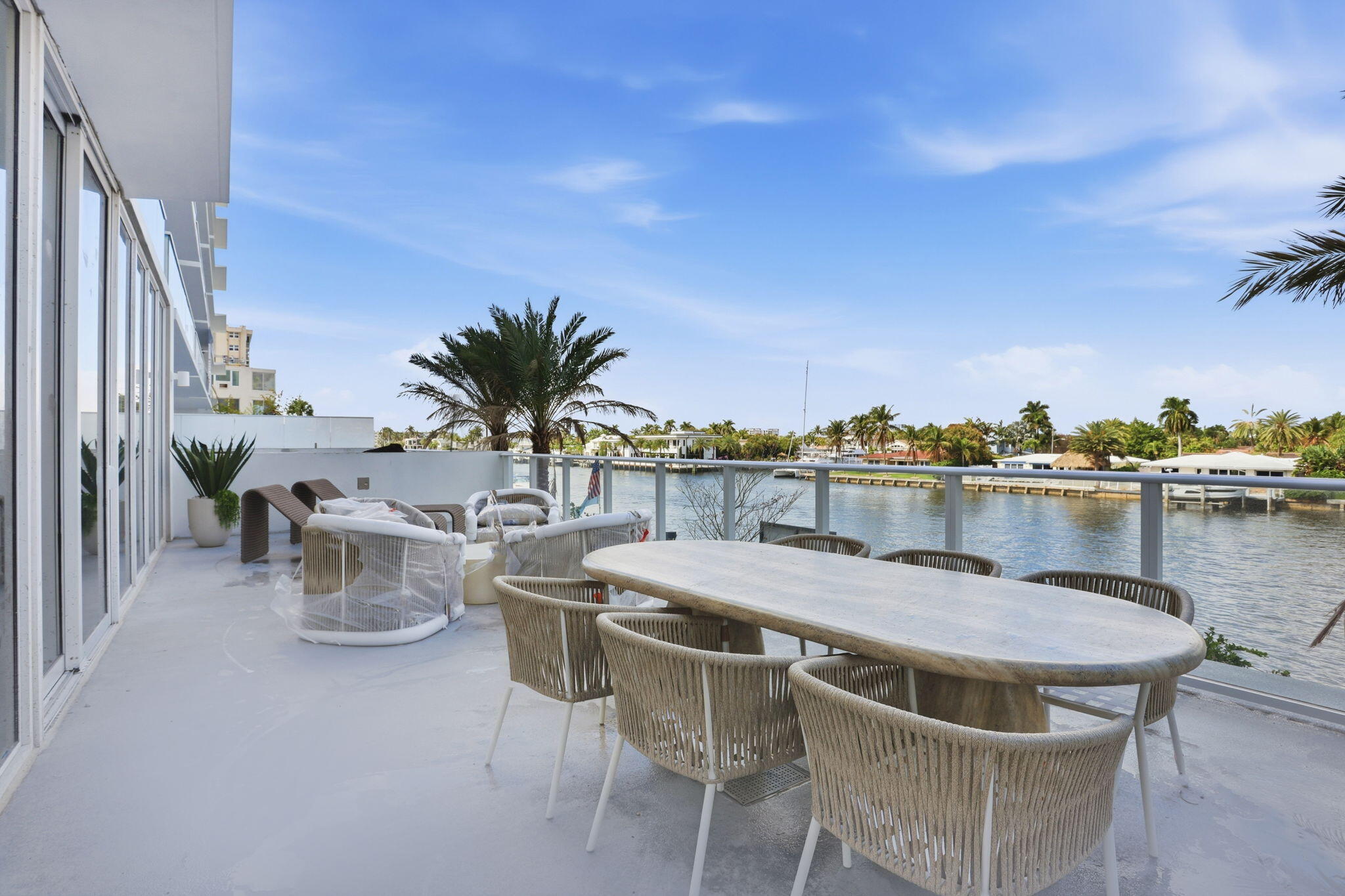 407 N Riverside #205 Pompano Beach, FL 33062