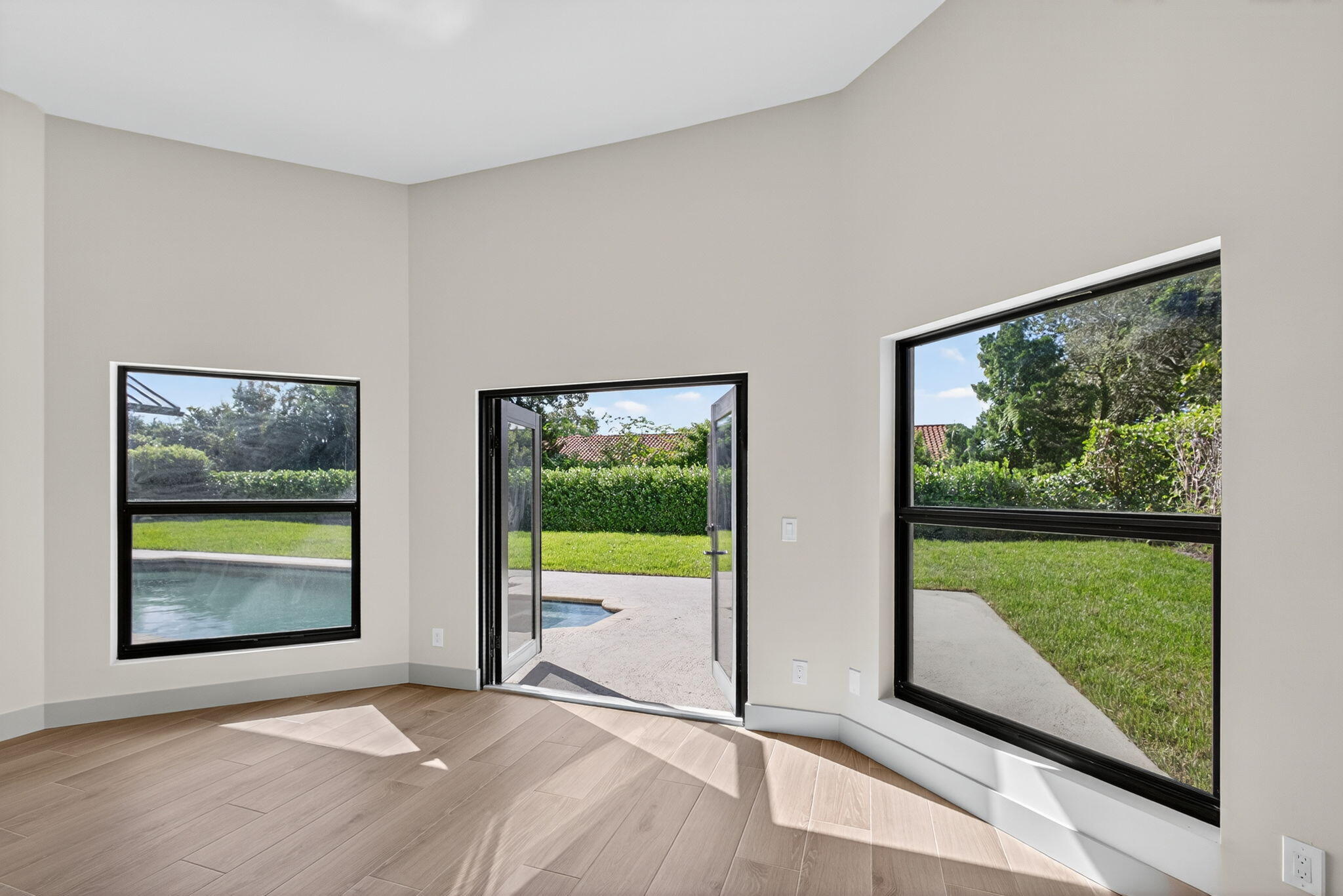 18240 SE Heritage Tequesta, FL 33469