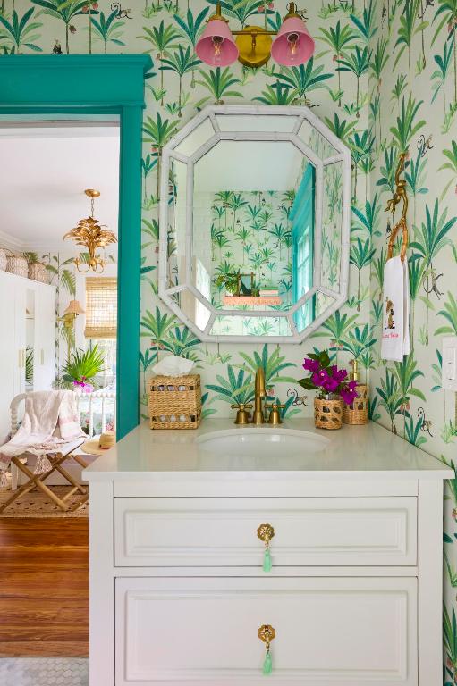 310 Vallette West Palm Beach, FL 33401