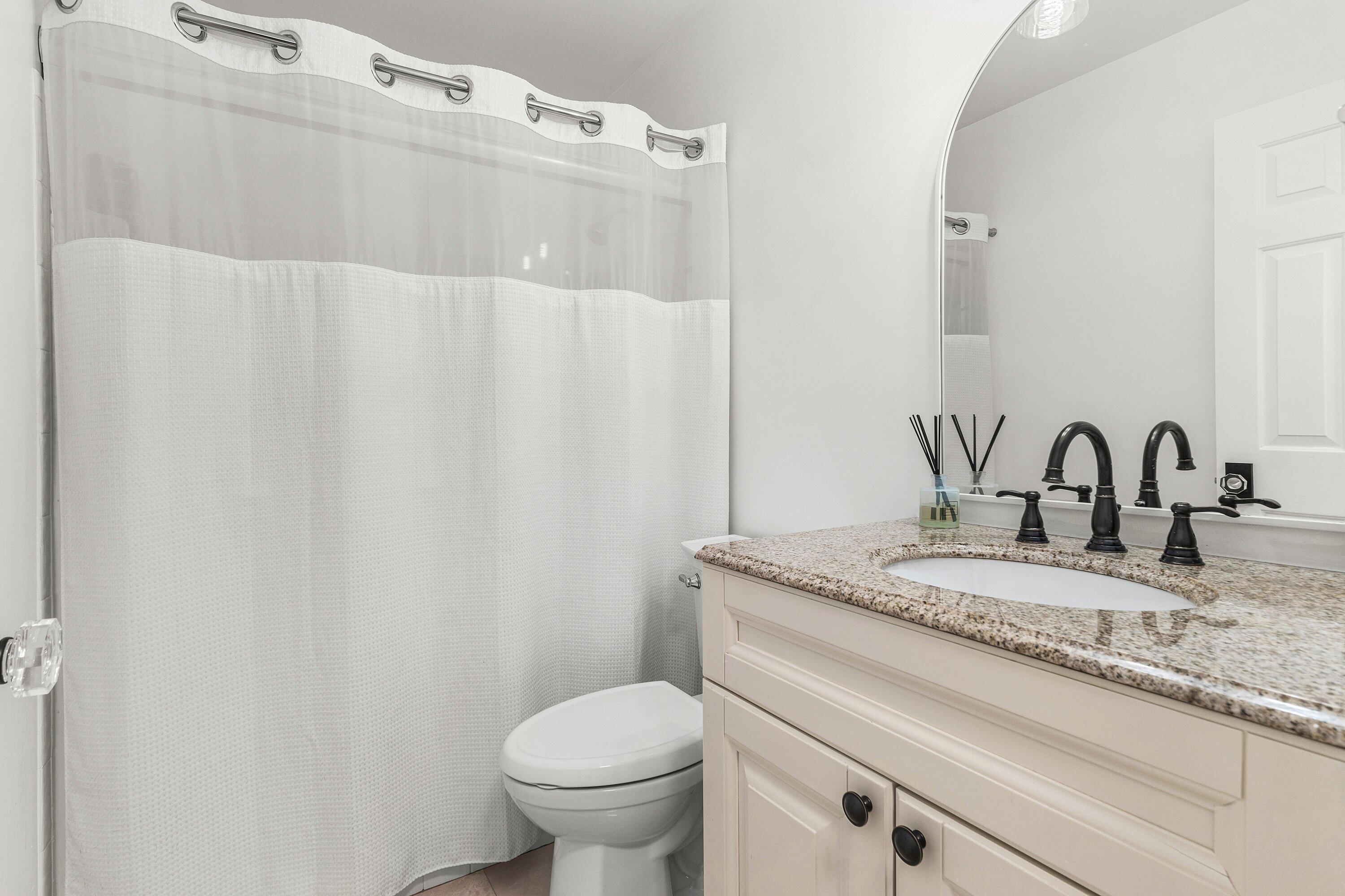 2105 NW 12th Delray Beach, FL 33445