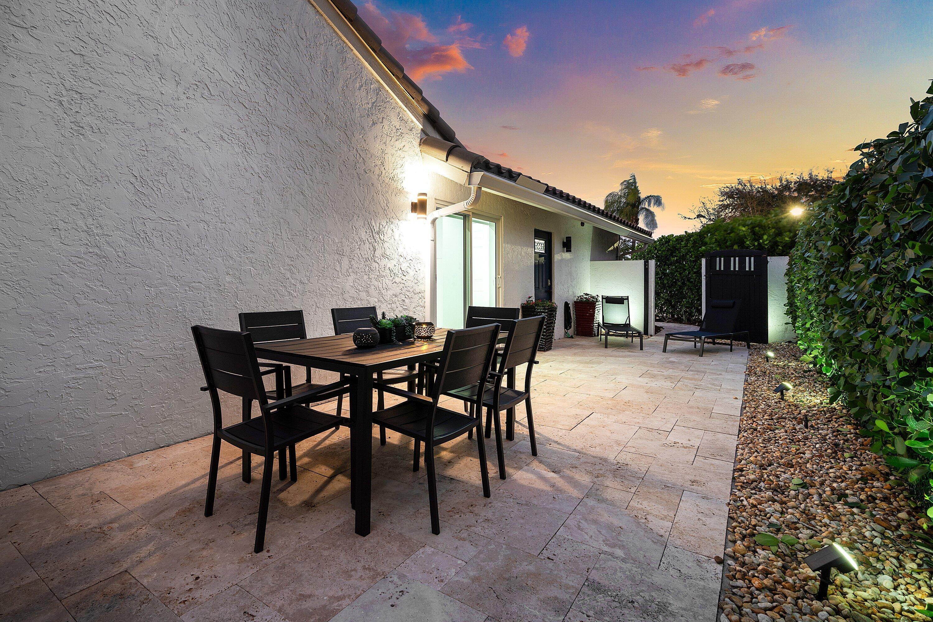 2105 NW 12th Delray Beach, FL 33445