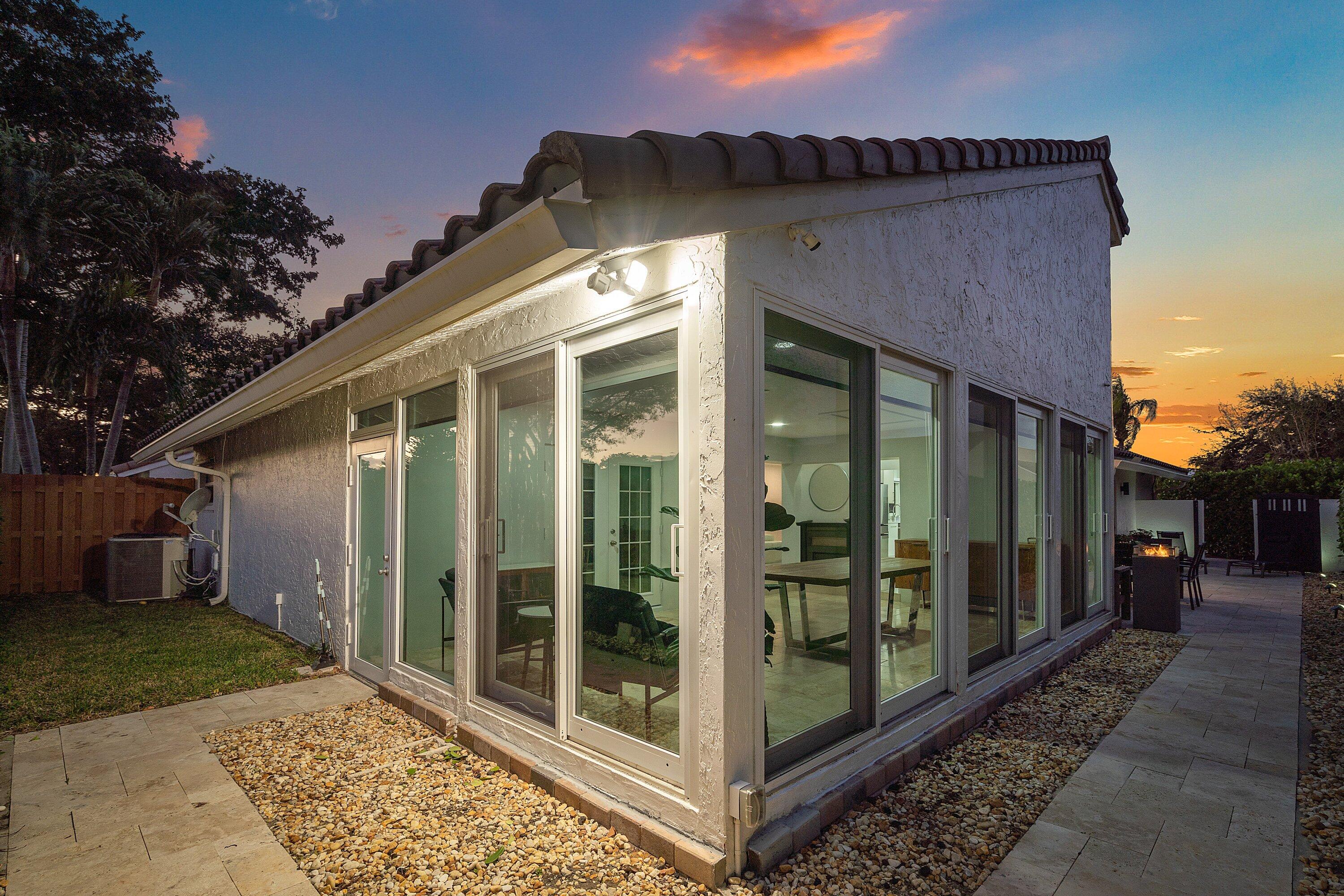 2105 NW 12th Delray Beach, FL 33445