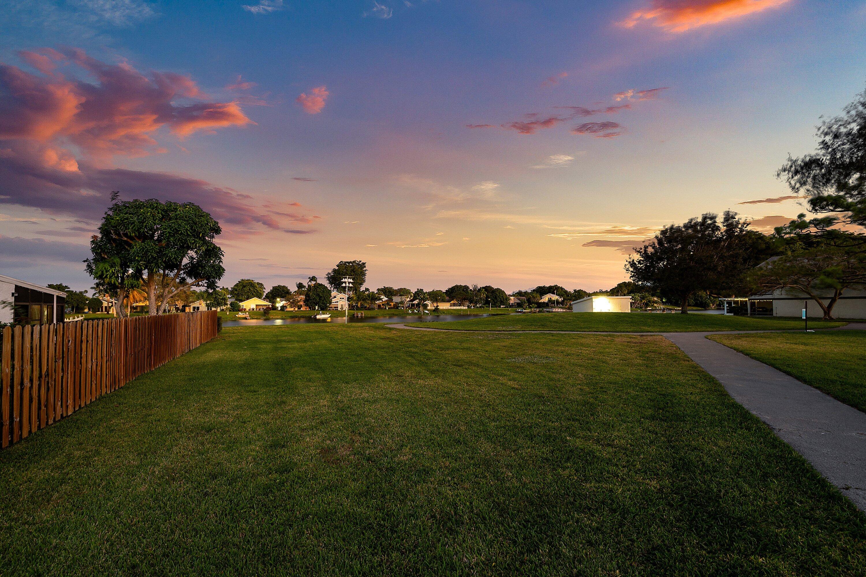 2105 NW 12th Delray Beach, FL 33445