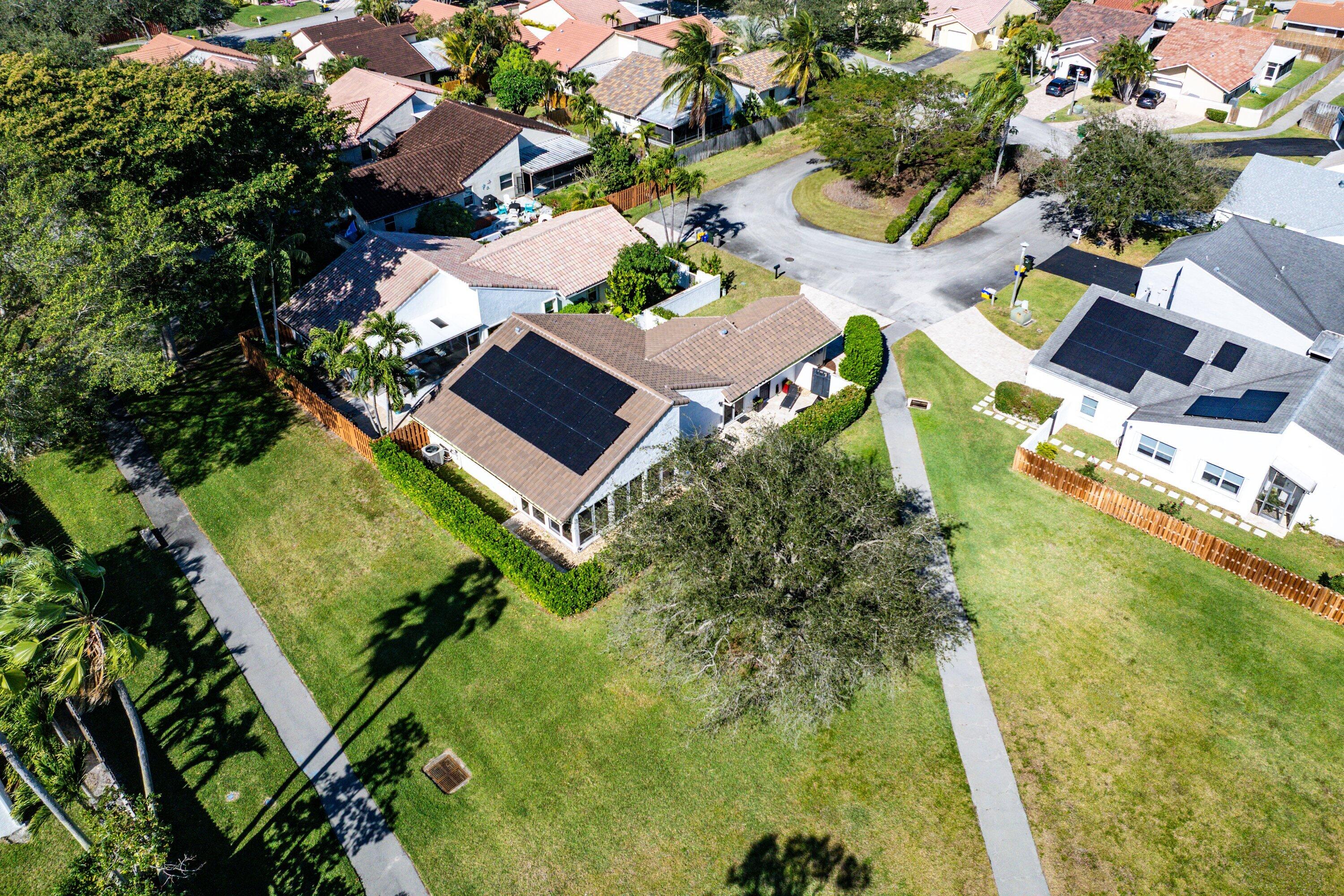 2105 NW 12th Delray Beach, FL 33445